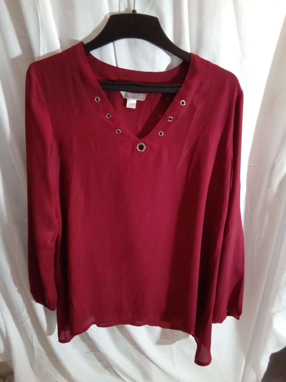 Nouveaumonde Womens V-Neck Grommet Long Sleeve Top Deep Red M